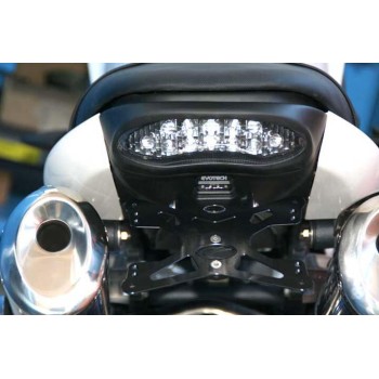 ΒΑΣΗ ΠΙΝΑΚΙΔΑΣ EVOTECH ΓΙΑ TRIUMPH SPEED TRIPLE '08-'10